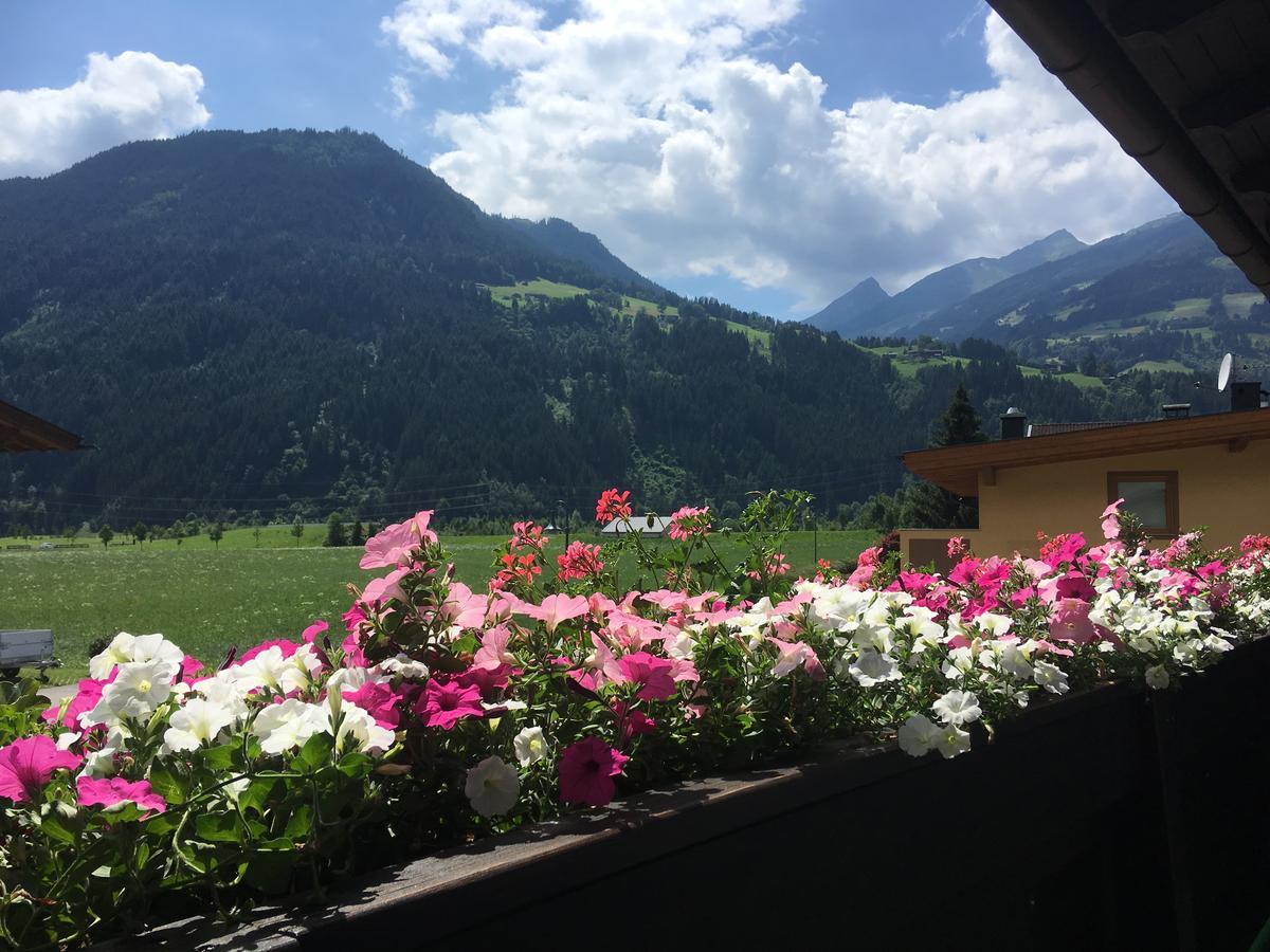 Restaurant Gaestehaus Wiesenheim Uderns Eksteriør billede