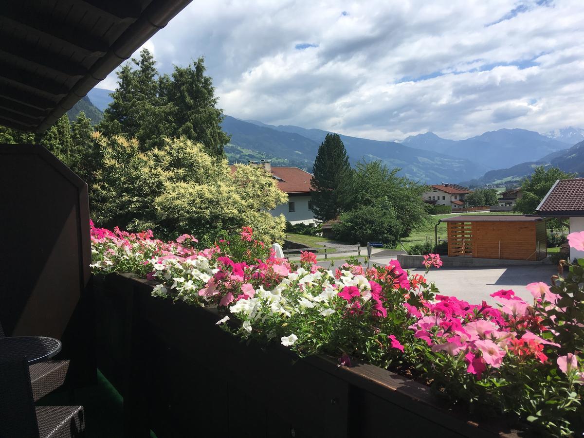 Restaurant Gaestehaus Wiesenheim Uderns Eksteriør billede